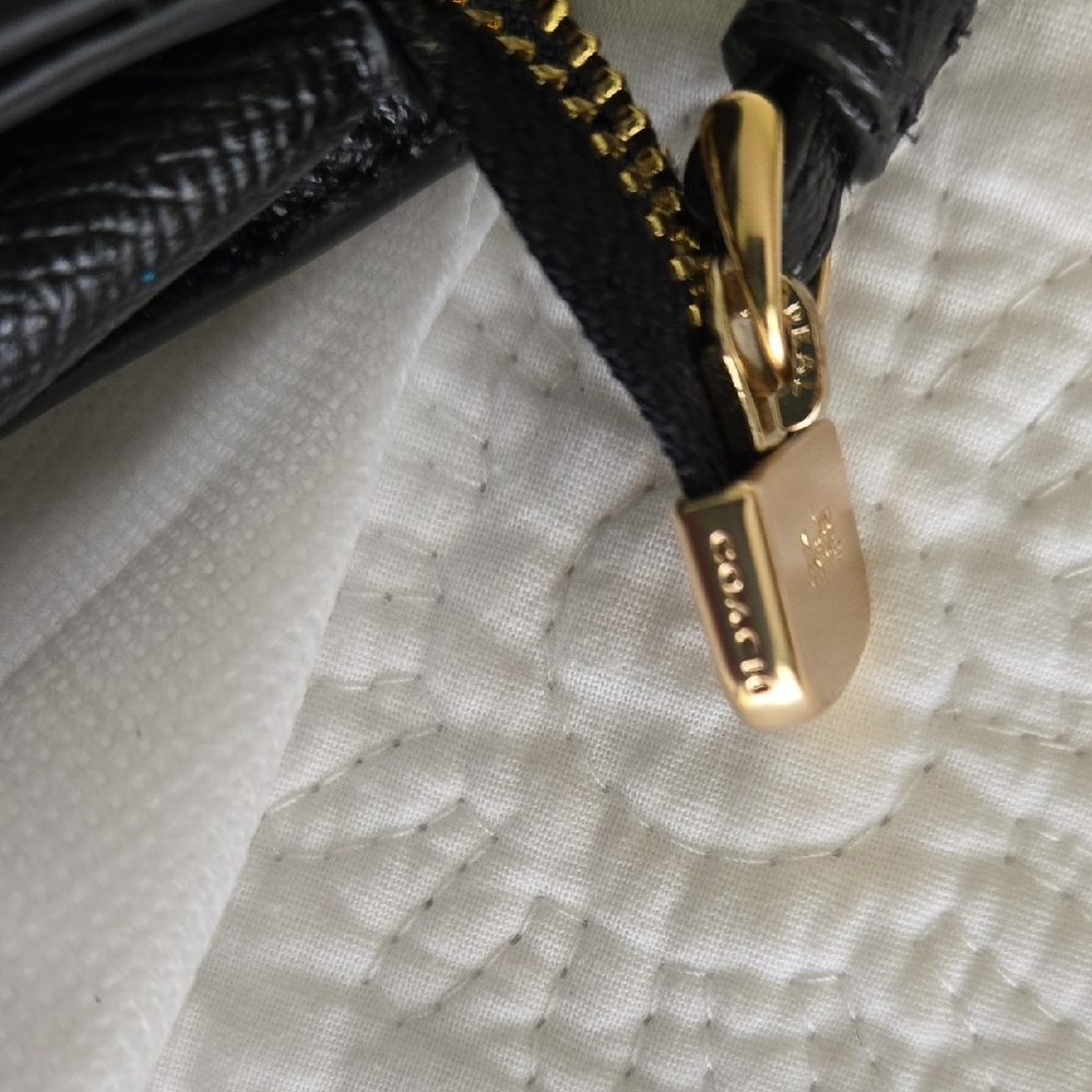 Coach Elegant Black Wristlet Clutch - Picture 6 of 10